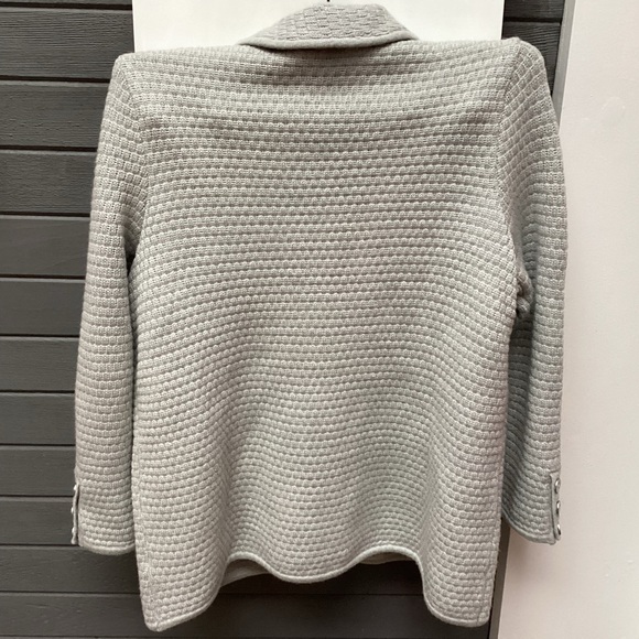Talbots Light Grey 100% Merino Wool Tight Knit Blazer Cardigan Sweater 
Sz XLP - Picture 3 of 12